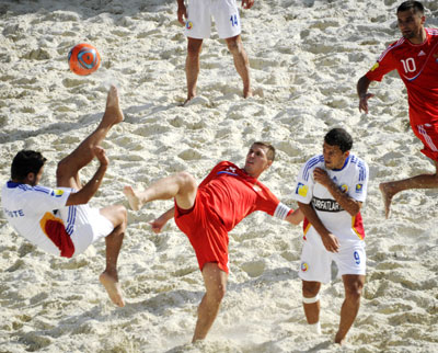 Пляжный футбол. Россияне одолели бразильцев в финале