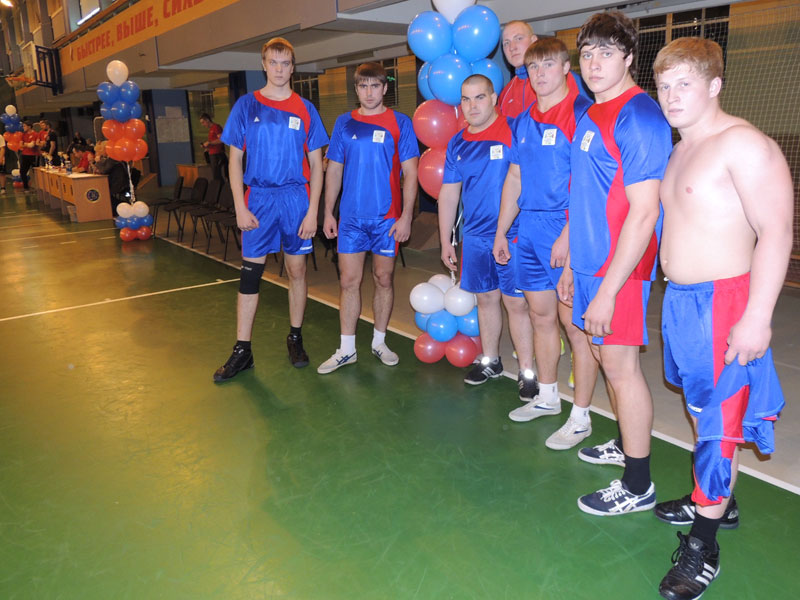 Соревнования по перетягиванию каната среди ВУЗов и СУЗов Новосибирска
